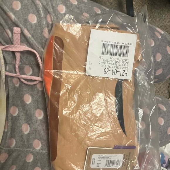 patagonia regenerative organic cotton graphic tee dark camel - Picture 4 of 5